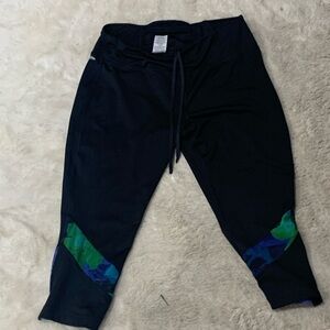 Black Athletic Capris with Blue/Green Detailing from Athletic Works Size M